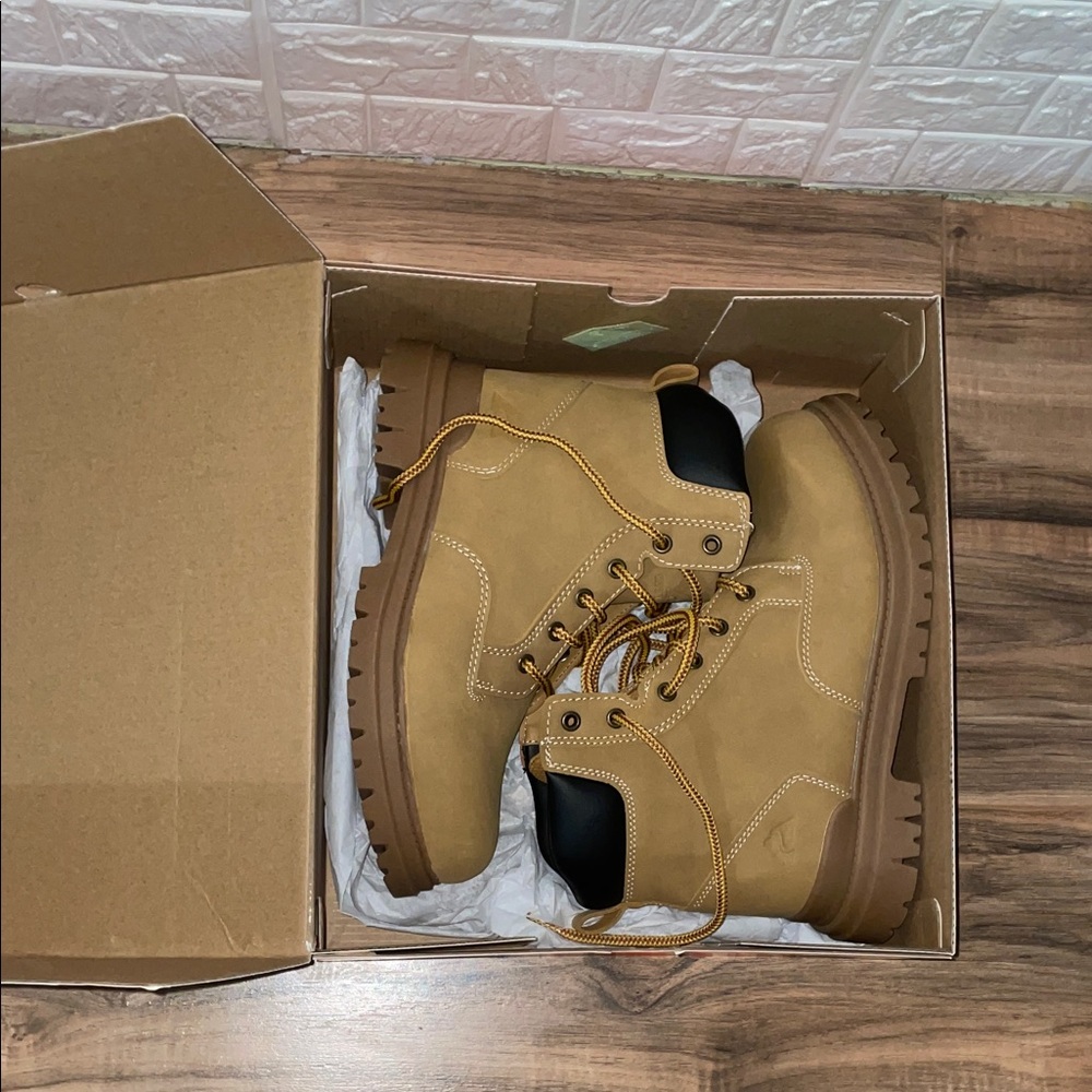 Men's Tan Lace-Up Boots - Picture 12 of 16